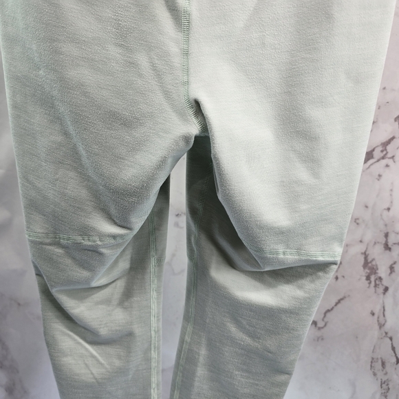 The North Face Women's Mint Green Leggings. Fit More Like a Size SMALL - Picture 7 of 13